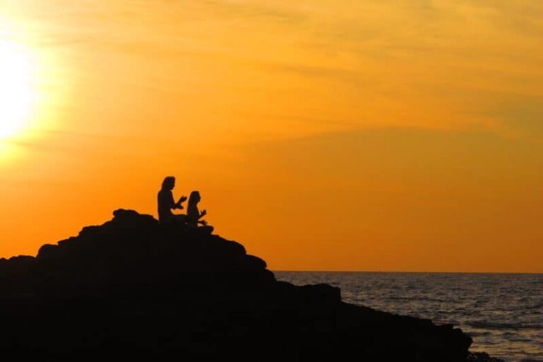 Meditazione con il MahaMantra: cos’è, come si pratica e i benefici per la mente